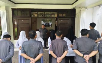 Gelar Apel Rutin, Anggota Bawaslu Kota Bogor, Salman Alfarisi Tegaskan Untuk Bekerja Dengan Mengedepankan Kerjasama Dan Koordinasi