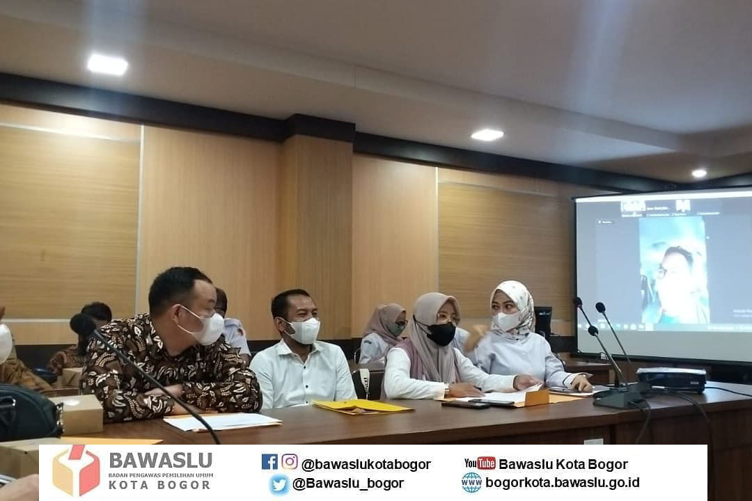 Rapat Pengelolaan dan Pelayanan Data dan Informasi