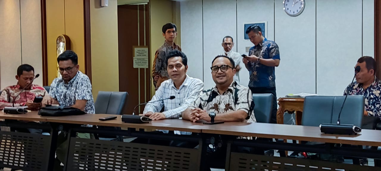 Kordiv. Hukum dan Penyelesaian Sengketa Bawaslu Kota Bogor, Firman Wijaya Hadiri Rapat Dalam Kantor Bawaslu RI Untuk Persiapan Sidang Pemeriksaan Pendahuluan PHPU Mahkamah Konstitusi Nomor: 291-01-04-12/PHPU.DPR-DPRD-XXII/2024