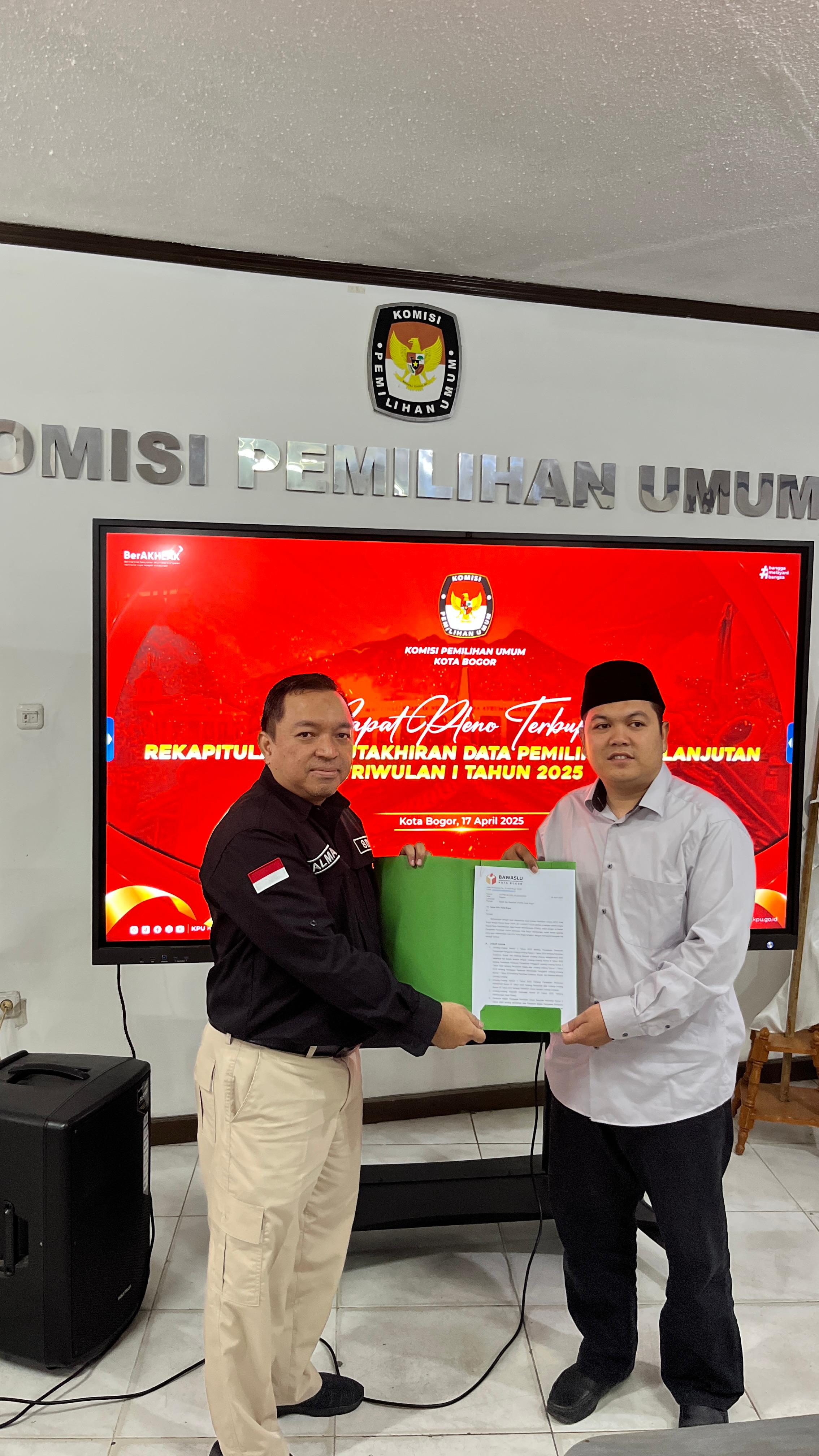 Anggota Bawaslu Kota Bogor, Salman Alfarisi Berikan Saran dan Masukan Kepada KPU Kota Bogor