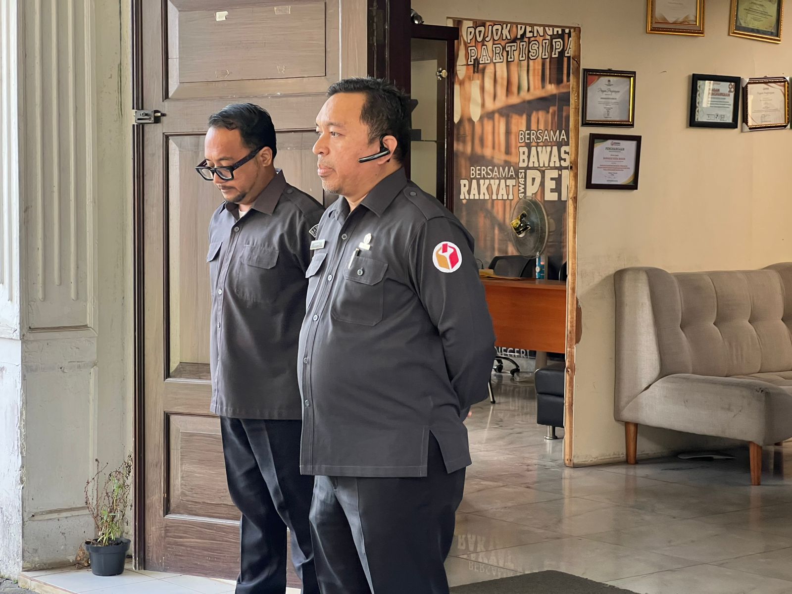 Gelar Apel Pagi Rutin, Salman Alfarisi: Bawaslu Kota Bogor Harus Tetap Produktif Dengan Rancangan Kerja yang Terukur