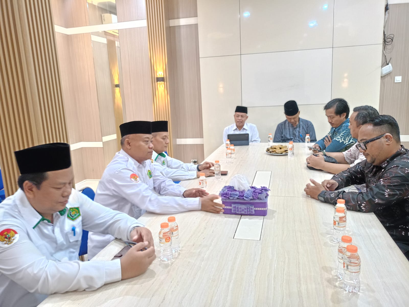 Ketua dan Anggota Bawaslu Kota Bogor Kunjungi Kantor Kementerian Agama Kota Bogor