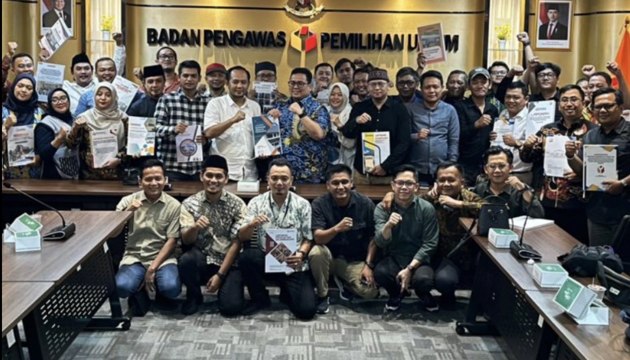 Bawaslu Kota Bogor Serahkan Laporan Penguatan Kelembagaan