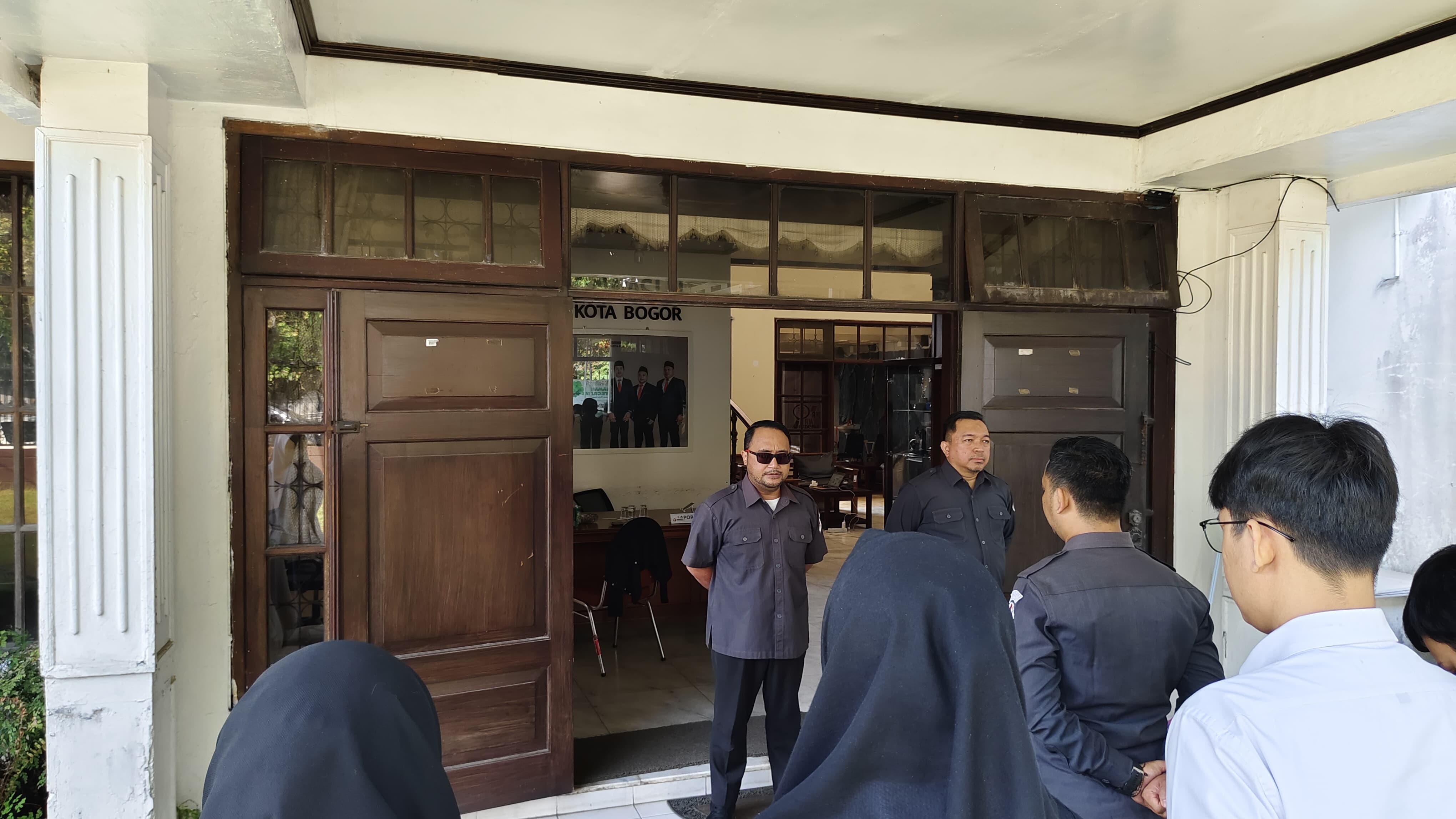 Pimpin Apel Rutin, Anggota Bawaslu Kota Bogor Firman Wijaya Ingatkan Agar Tetap Menjaga Ritme dan Semangat Kerja