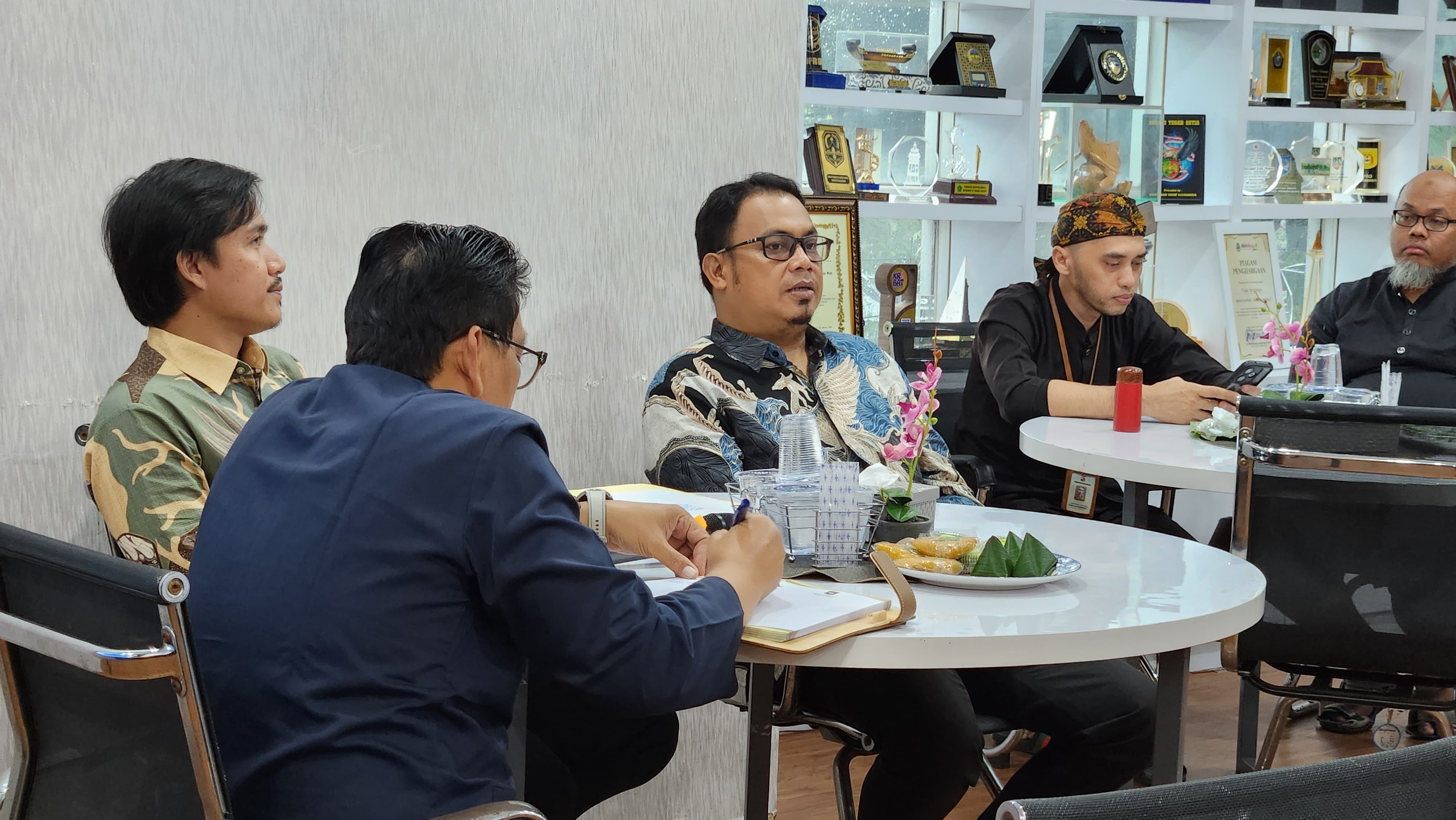 Lakukan Penguatan Kelembagaan, Bawaslu Kota Bogor gelar Audiensi Dengan Disdukcapil Kota Bogor