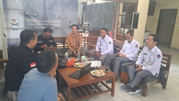 Bawaslu Kota Bogor Terima Kunjungan KPU Kota Bogor Untuk Koordinasi Pra Pleno PDPB TW II 2026