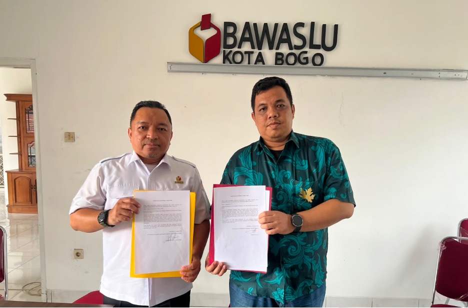 Anggota Bawaslu Kota Bogor Tandatangani Indikator Kinerja Utama (IKU) Tahun 2026