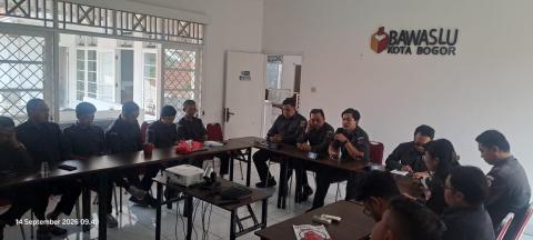Samakan Persepsi Untuk Perkuat Integritas, Bawaslu Kota Bogor Lakukan Rapat Internal