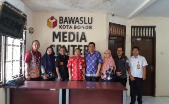 Rapat Persiapan Satuan Kerja Bawaslu Kabupaten/ Kota