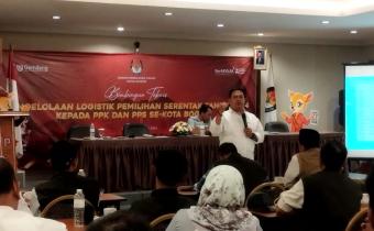 Anggota Bawaslu Kota Bogor, Ahmad Fathoni Menjadi Narasumber pada Kegiatan Bimbingan Teknis Bersama PPK dan PPS terkait Distribusi Logistik