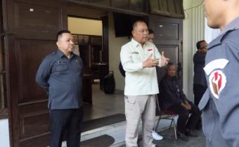 Anggota Bawaslu RI, Totok Hariyono Pimpin Apel Pagi Rutin di Bawaslu Kota Bogor