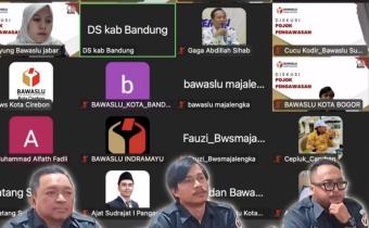 Ketua dan Anggota Bawaslu Kota Bogor Ikuti Zoom Diskusi Pojok Pengawasan yang Diselenggarakan oleh Bawaslu Provinsi Jawa Barat