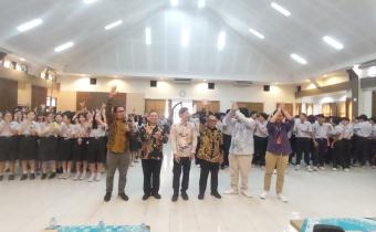 Bawaslu Kota Bogor Bangun Kesadaran Politik Pelajar Melalui Program Mengajar di SMA Budi Mulia