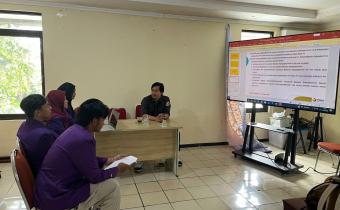 Ketua Bawaslu Kota Bogor, Mengedukasi Mahasiswa Magang tentang Bawaslu