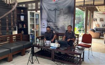 Kordiv. Penyelesaian Sengketa Bawaslu Provinsi Jawa Barat, Harminus Koto Berikan Arahan Pengisian Alat Kerja PDPPB