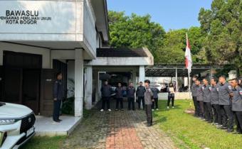 Kasubbag P2HM Bawaslu Kota Bogor Ajak Jajaran Untuk Tetap Profesional Meski Terjadi Perubahan Jam kerja