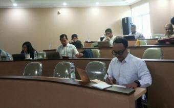 Kordiv. HPS Bawaslu Kota Bogor, Firman Wijaya Menjadi Juri Pada Babak 8 Besar UNIDA Law Fair 2026