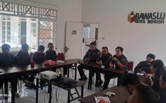 Samakan Persepsi Untuk Perkuat Integritas, Bawaslu Kota Bogor Lakukan Rapat Internal